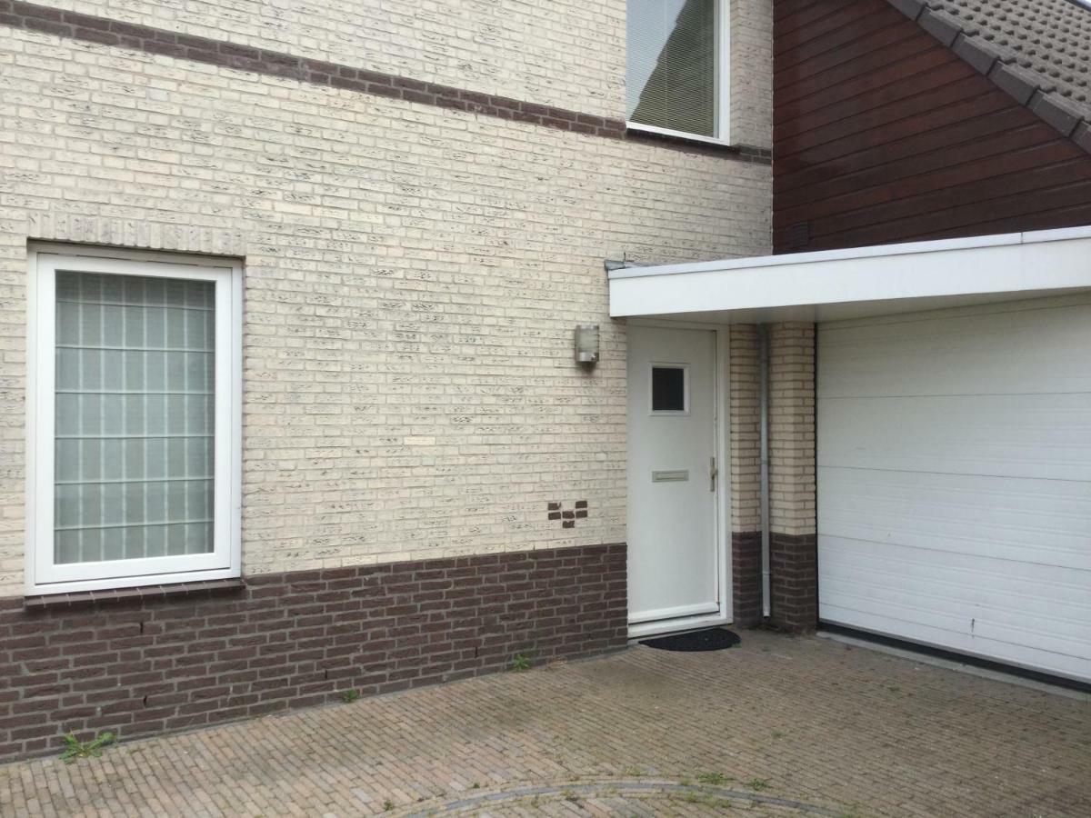De Randstad Acomodação com café da manhã Zoetermeer Exterior foto